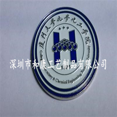 锌合金与不锈钢纪念徽章制作指南 为同学会、企业定制专属胸章与奖牌