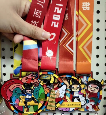 金属挂牌价格策略与不锈钢奖牌定制指南